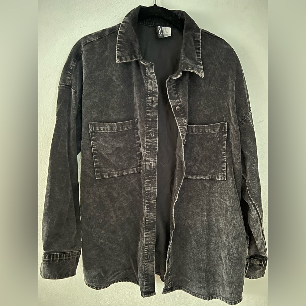 H&M CORDUROY BUTTON DOWN